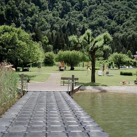 Landskron Mit Seezugang Direkt Am Ossiachersee By Seebnb Villach